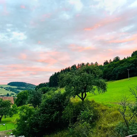 Villa Slnecna Vila Pod Lesom